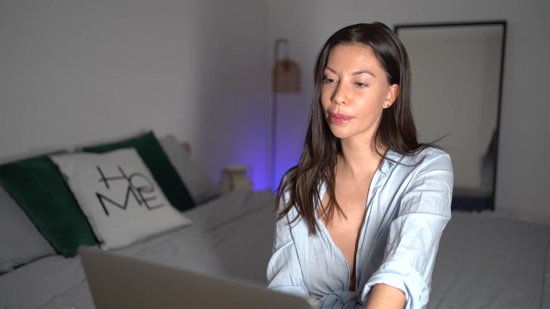 Gallery image thumbnail from Dorothea_'s myfreecams stream on, 12/30/2025, 22:28 image 8 of 20