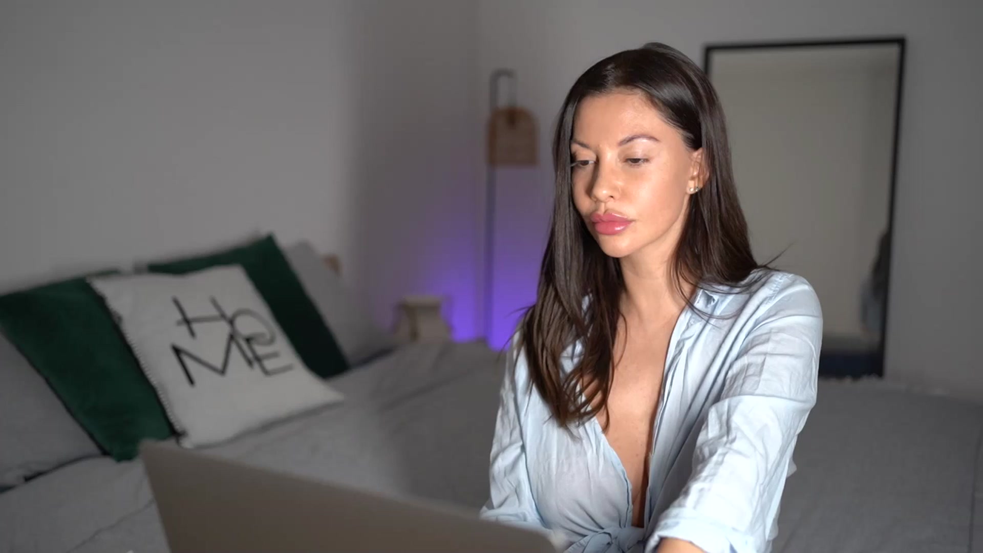 Gallery image thumbnail from Dorothea_'s myfreecams stream on, 12/30/2025, 22:28 image 14 of 20