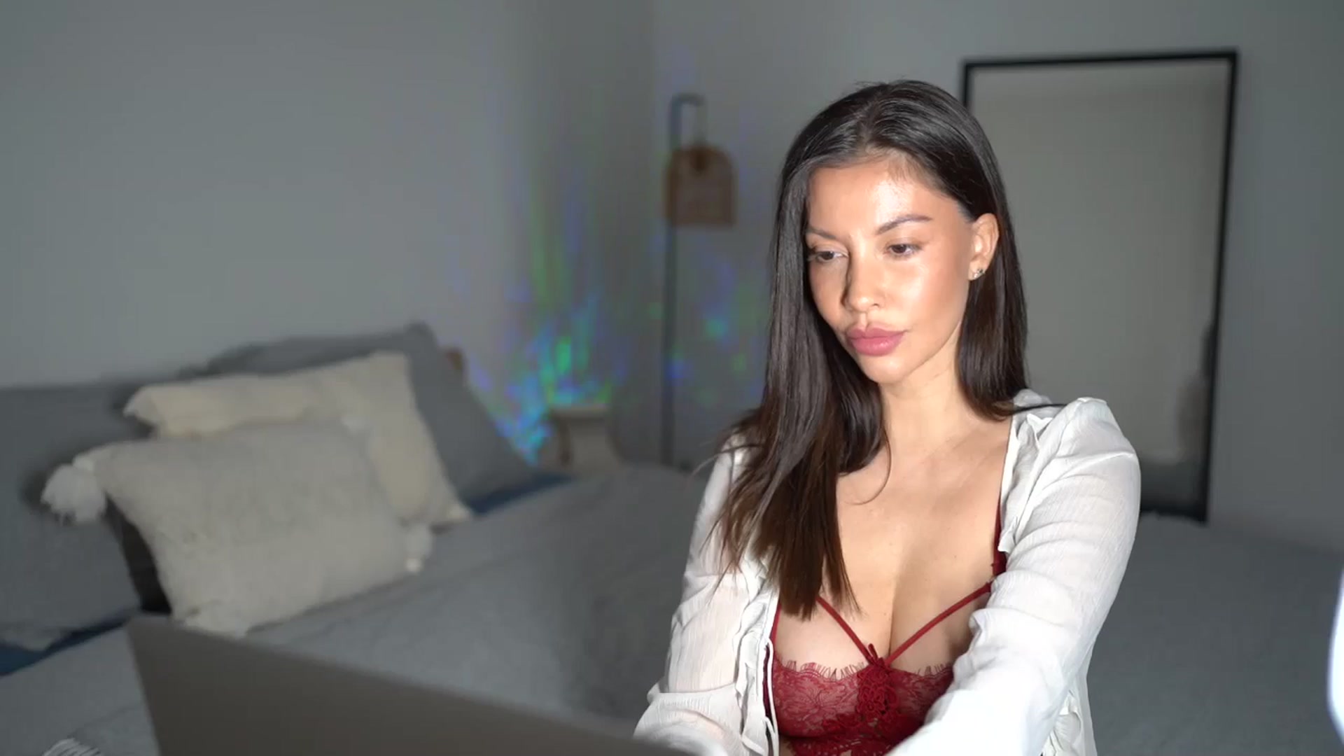 Gallery image thumbnail from Dorothea_'s myfreecams stream on, 12/31/2025, 22:55 image 16 of 20