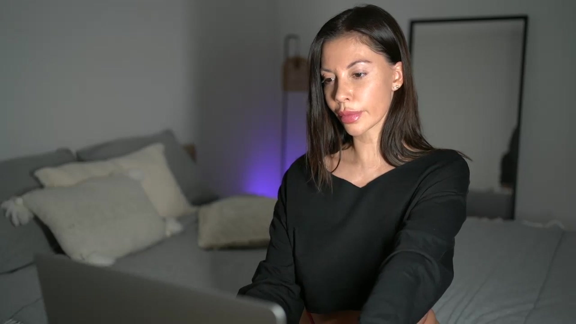 Gallery image thumbnail from Dorothea_'s myfreecams stream on, 01/05/2026, 22:33 image 18 of 20