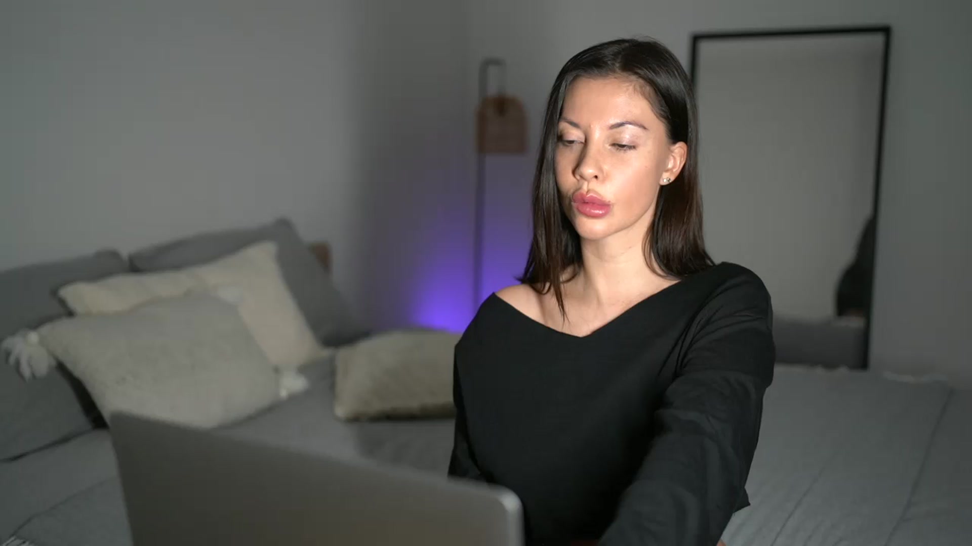 Gallery image thumbnail from Dorothea_'s myfreecams stream on, 01/05/2026, 22:33 image 10 of 20