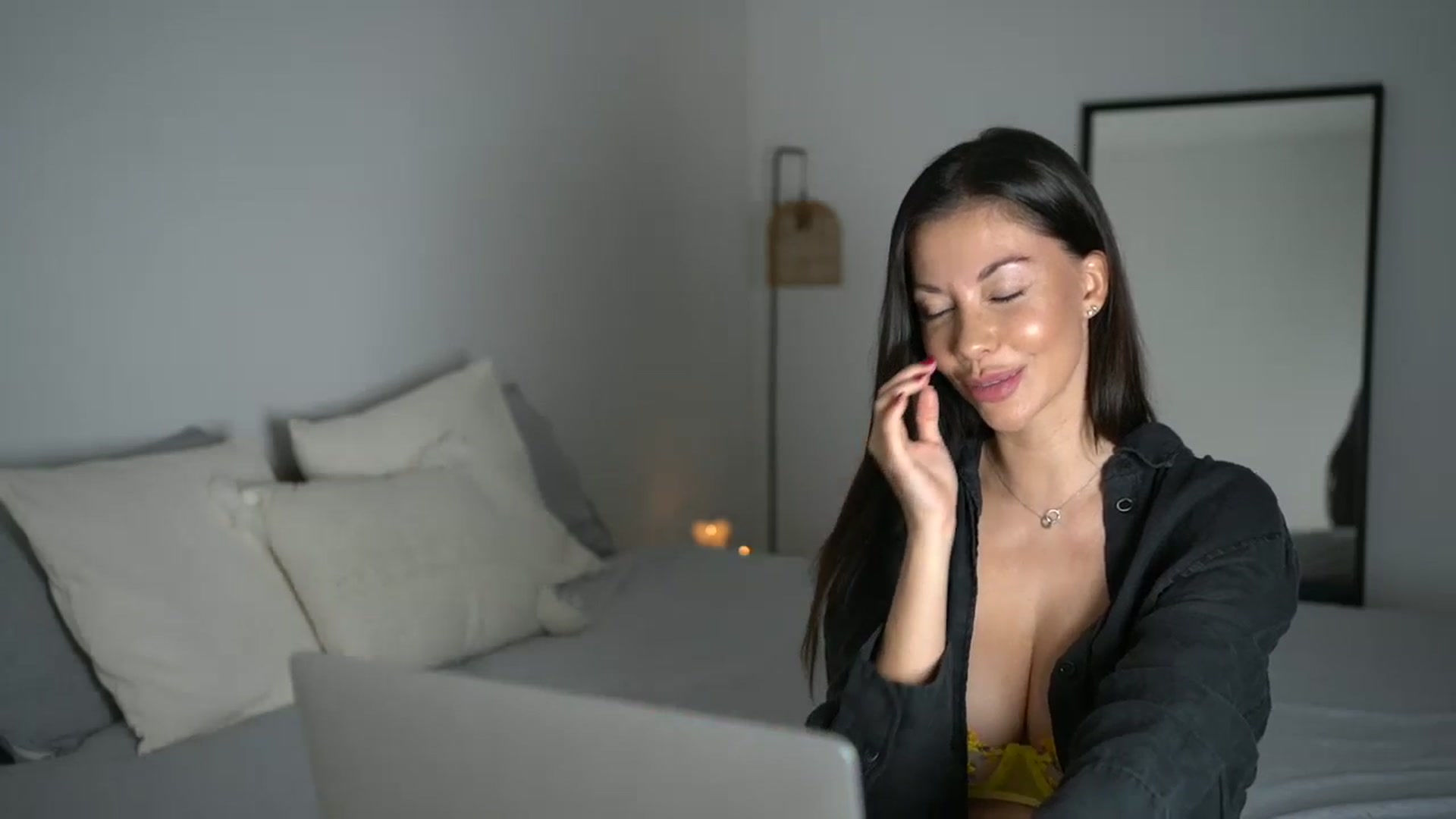 Gallery image thumbnail from Dorothea_'s myfreecams stream on, 05/03/2026, 21:21 image 10 of 20