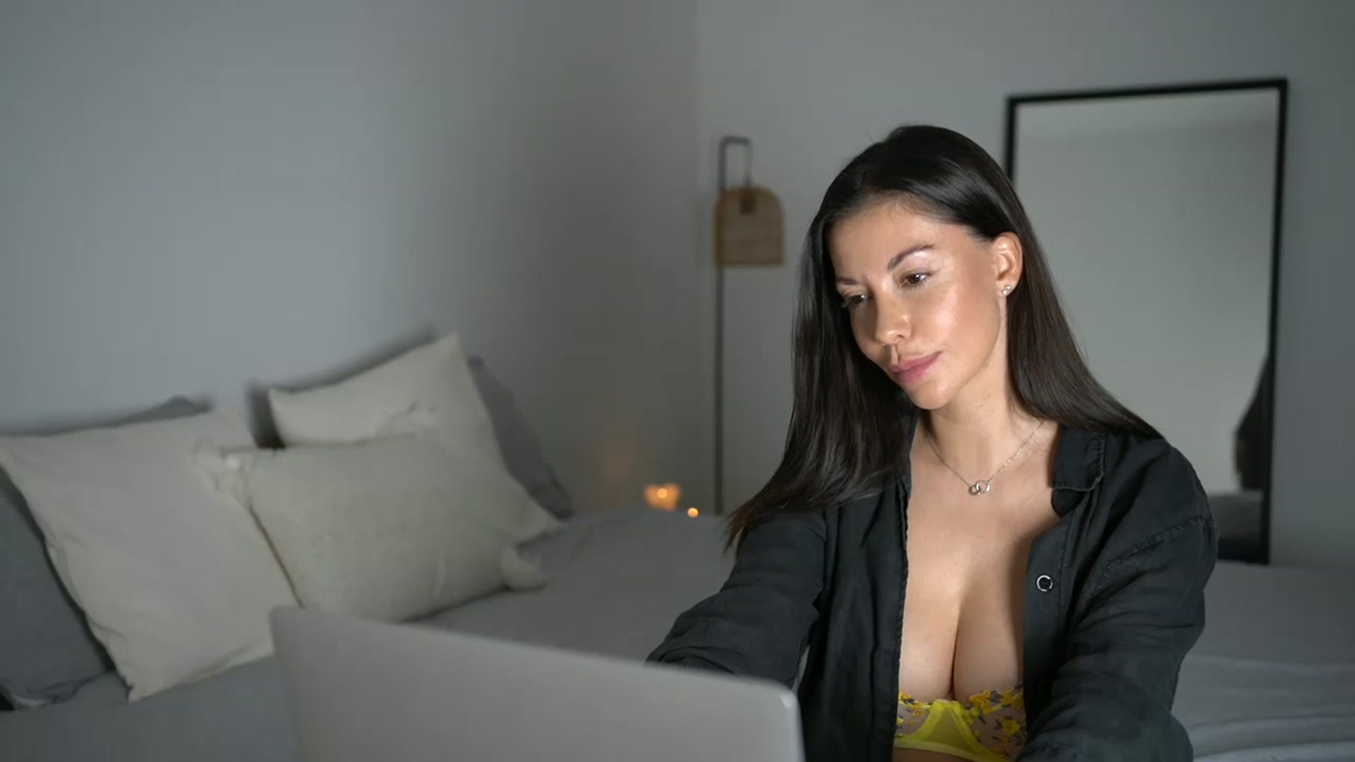 Gallery image thumbnail from Dorothea_'s myfreecams stream on, 05/03/2026, 21:21 image 12 of 20