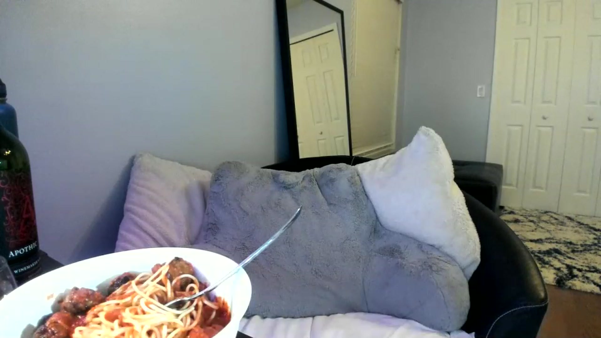 Gallery image thumbnail from Downloads's myfreecams stream on, 11/22/2022, 07:22 image 18 of 20