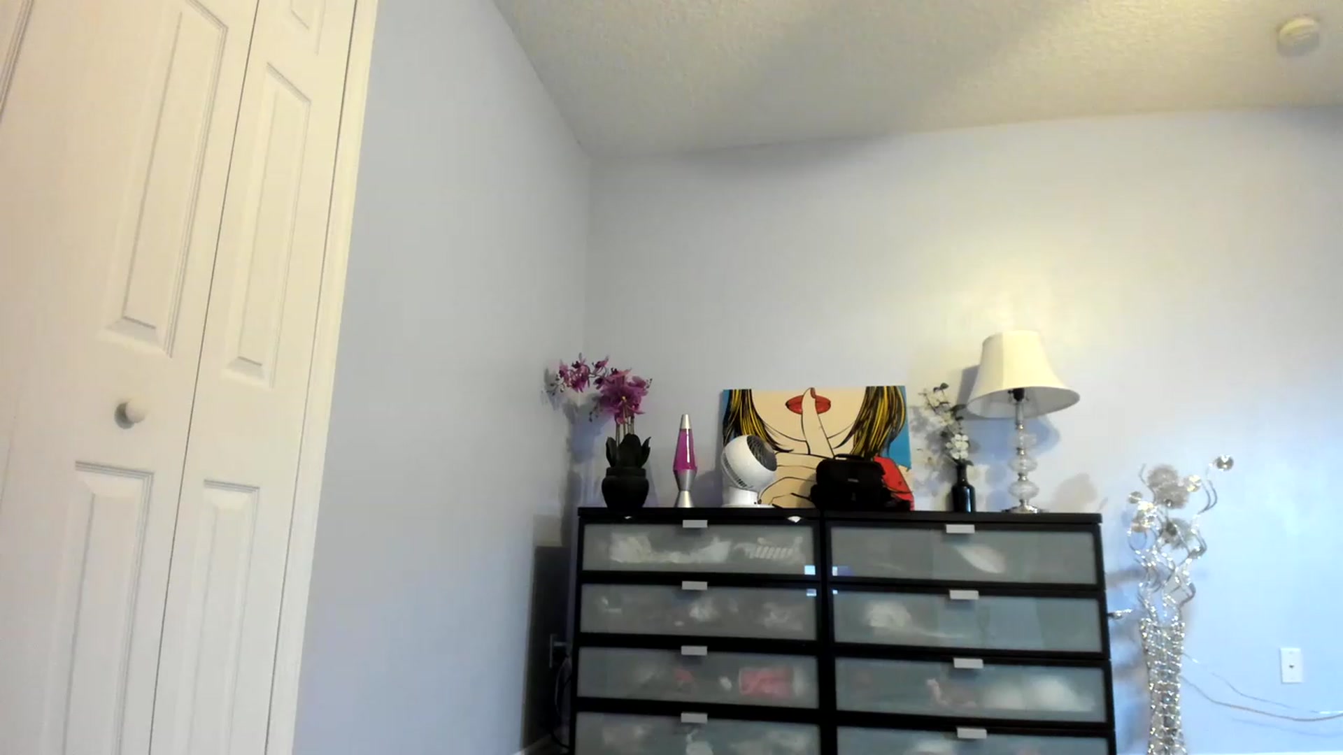Gallery image thumbnail from Downloads's myfreecams stream on, 12/07/2022, 08:52 image 10 of 20
