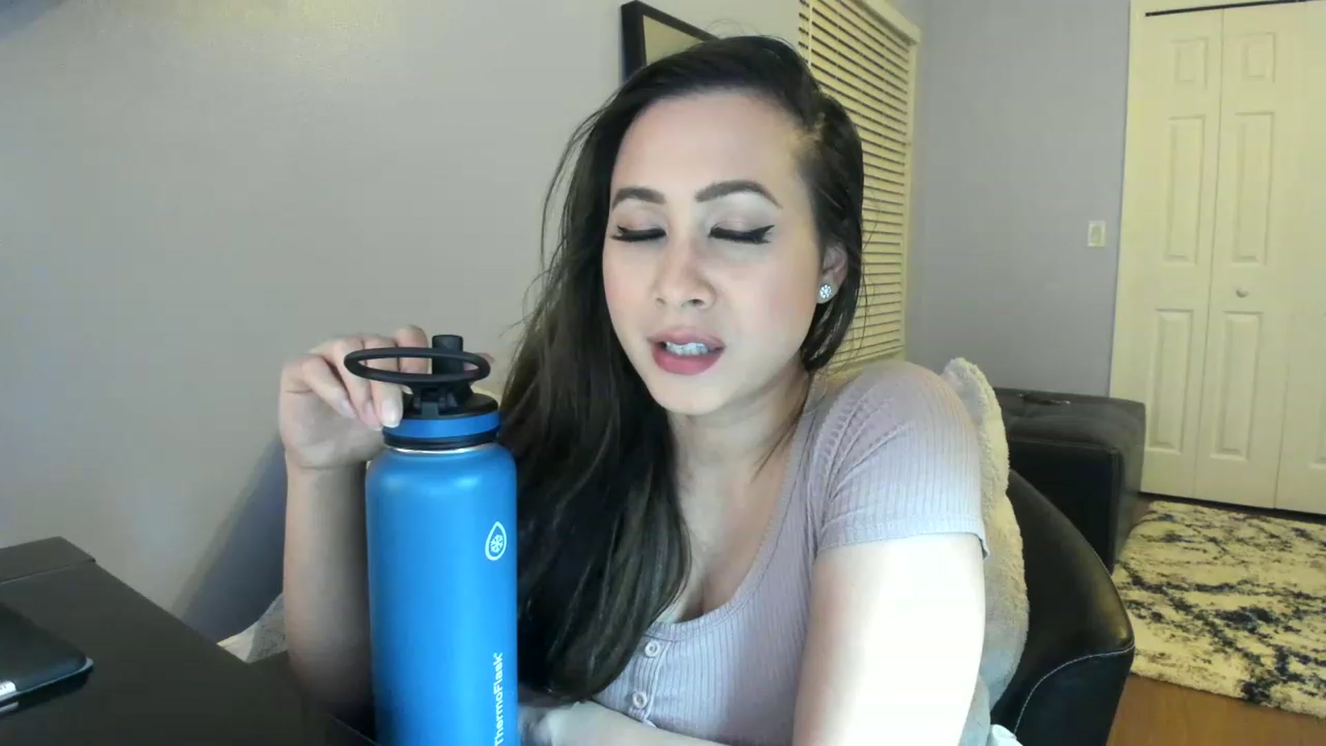 Gallery image thumbnail from Downloads's myfreecams stream on, 12/07/2022, 08:52 image 20 of 20