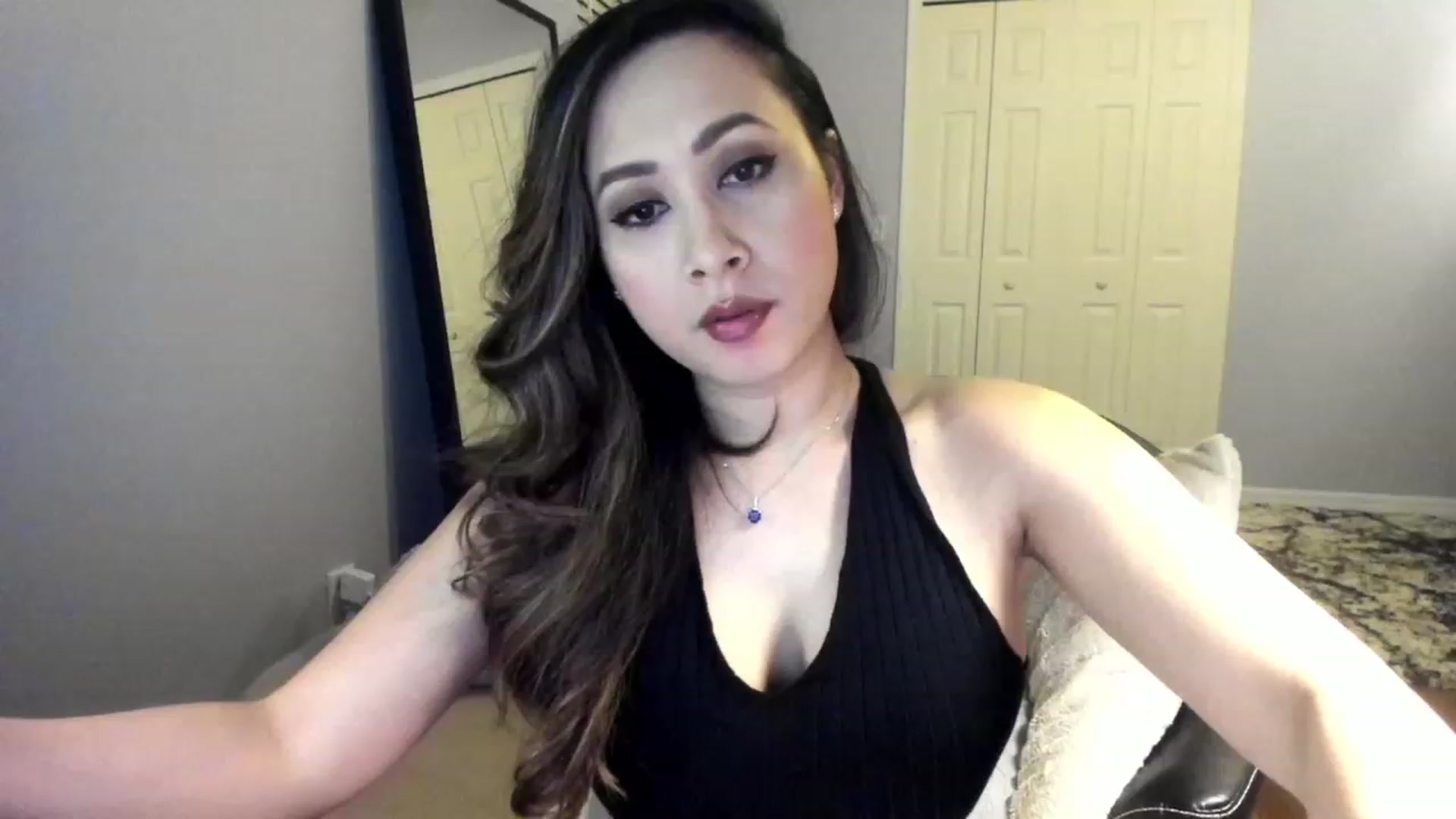 Gallery image thumbnail from Downloads's myfreecams stream on, 02/21/2023, 08:09 image 11 of 20