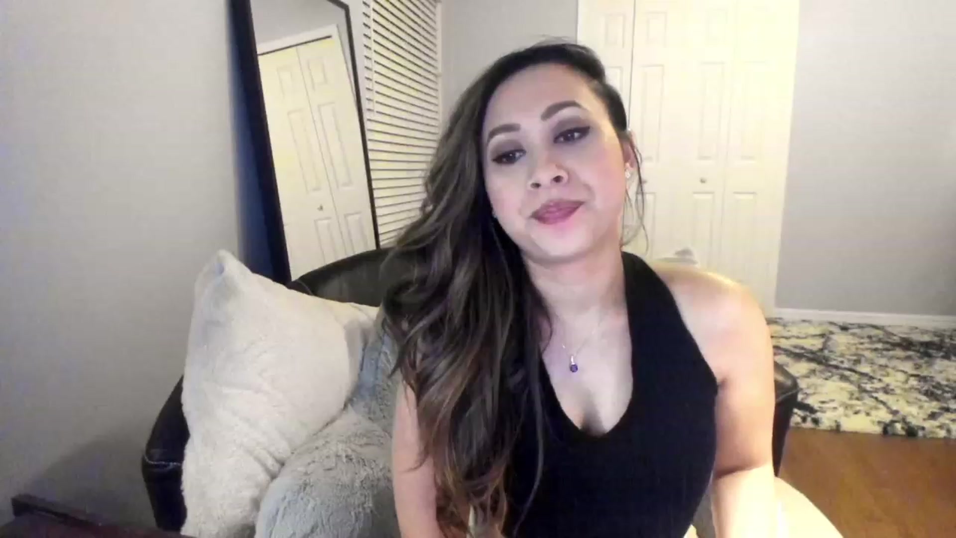 Gallery image thumbnail from Downloads's myfreecams stream on, 02/21/2023, 08:09 image 16 of 20