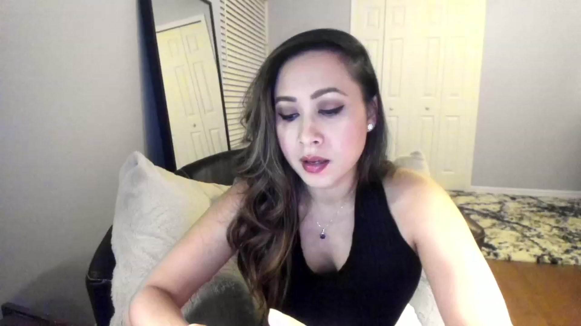 Gallery image thumbnail from Downloads's myfreecams stream on, 02/21/2023, 08:09 image 15 of 20