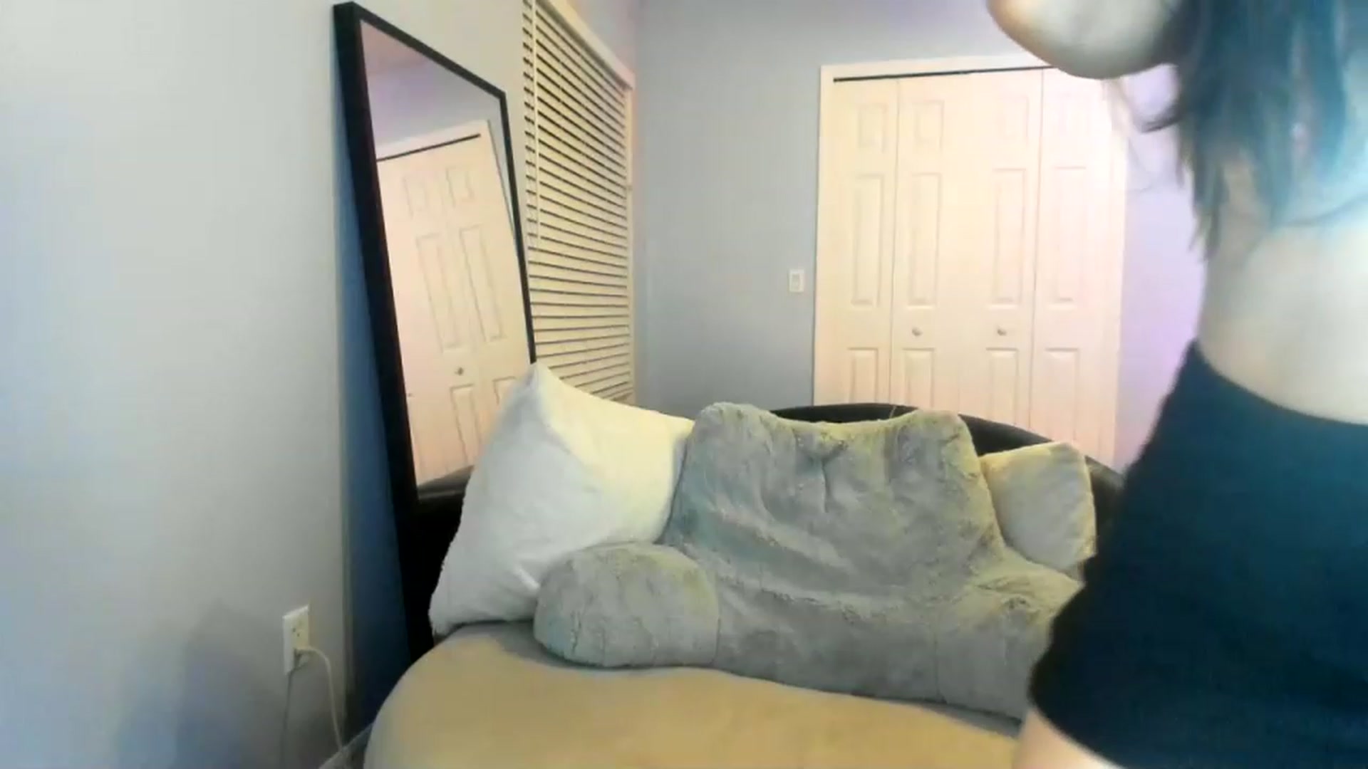 Gallery image thumbnail from Downloads's myfreecams stream on, 03/05/2023, 10:02 image 9 of 20