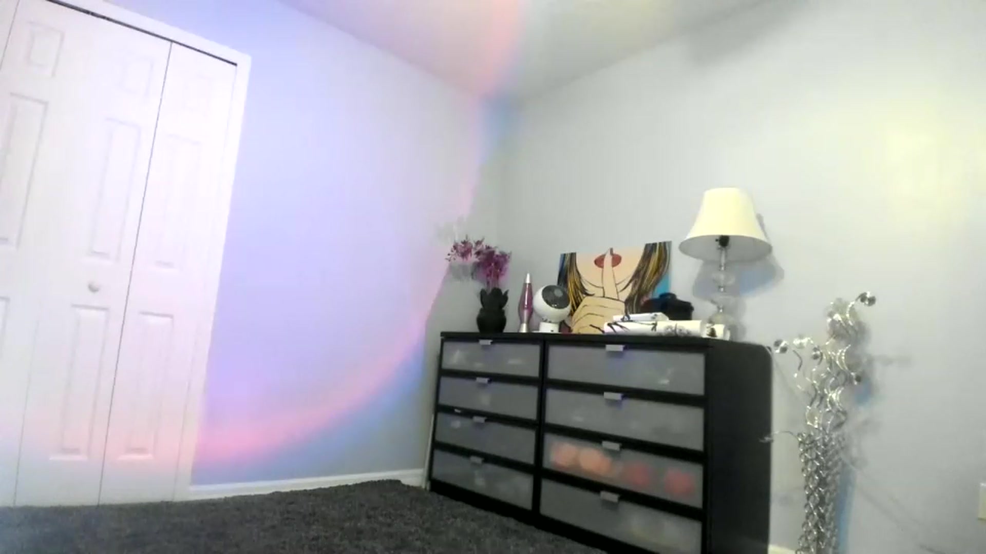 Gallery image thumbnail from Downloads's myfreecams stream on, 03/19/2023, 08:09 image 16 of 20