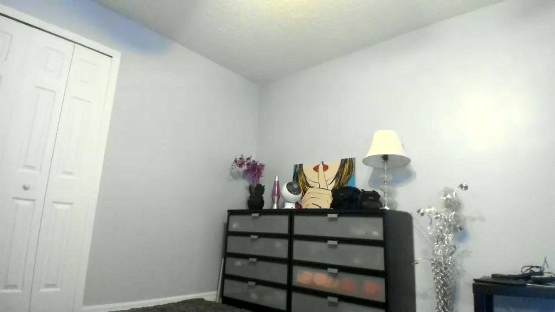 Gallery image thumbnail from Downloads's myfreecams stream on, 04/23/2023, 03:22 image 18 of 20
