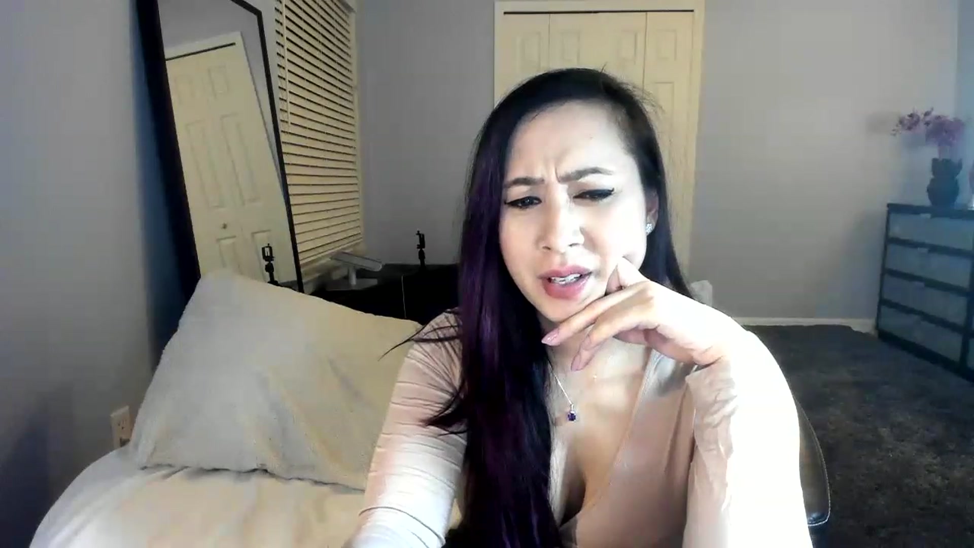 Gallery image thumbnail from Downloads's myfreecams stream on, 04/25/2023, 04:20 image 13 of 20