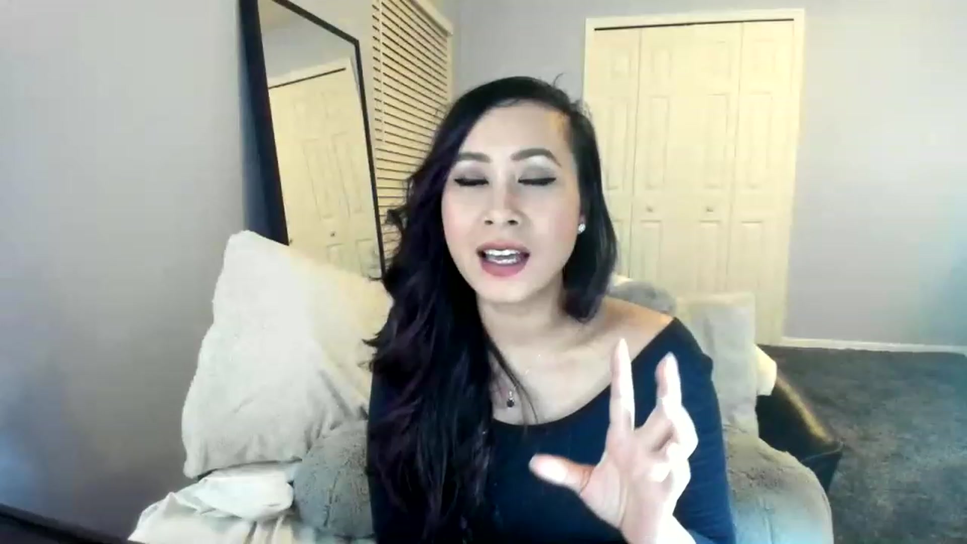 Gallery image thumbnail from Downloads's myfreecams stream on, 04/30/2023, 05:42 image 2 of 20