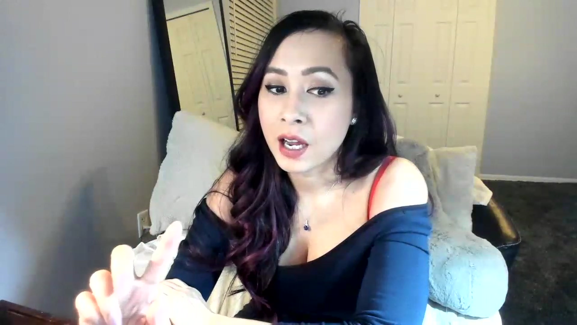 Gallery image thumbnail from Downloads's myfreecams stream on, 04/30/2023, 05:42 image 8 of 20