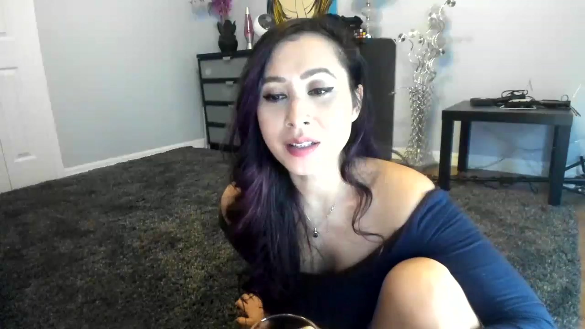 Gallery image thumbnail from Downloads's myfreecams stream on, 04/30/2023, 07:17 image 4 of 20