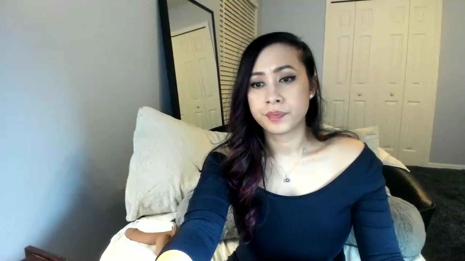 Gallery image thumbnail from Downloads's myfreecams stream on, 04/30/2023, 07:43 image 5 of 20