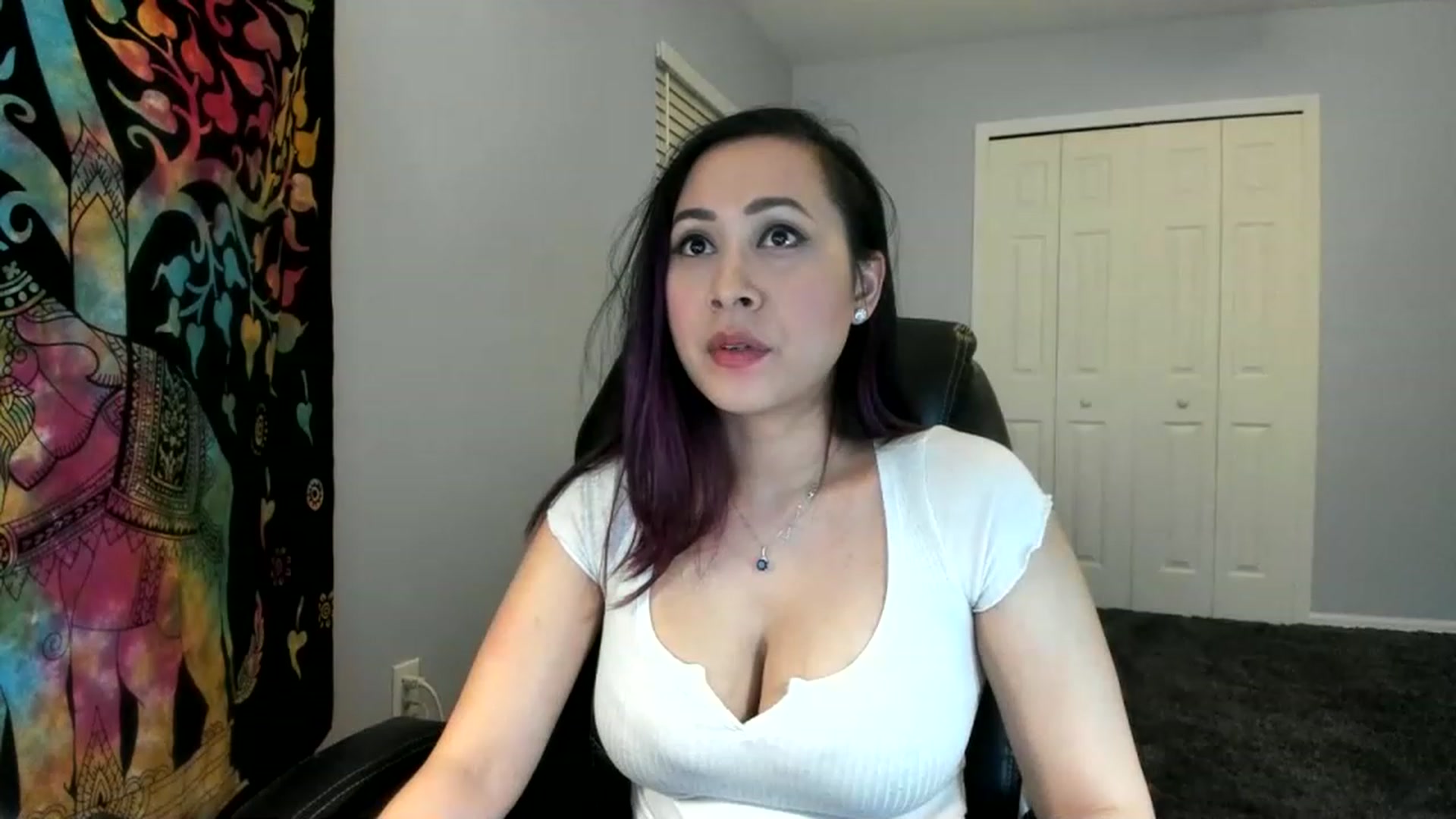 Gallery image thumbnail from Downloads's myfreecams stream on, 05/11/2023, 04:57 image 2 of 20