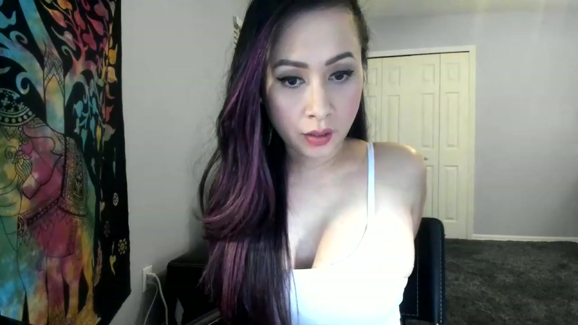 Gallery image thumbnail from Downloads's myfreecams stream on, 06/03/2023, 05:04 image 1 of 20