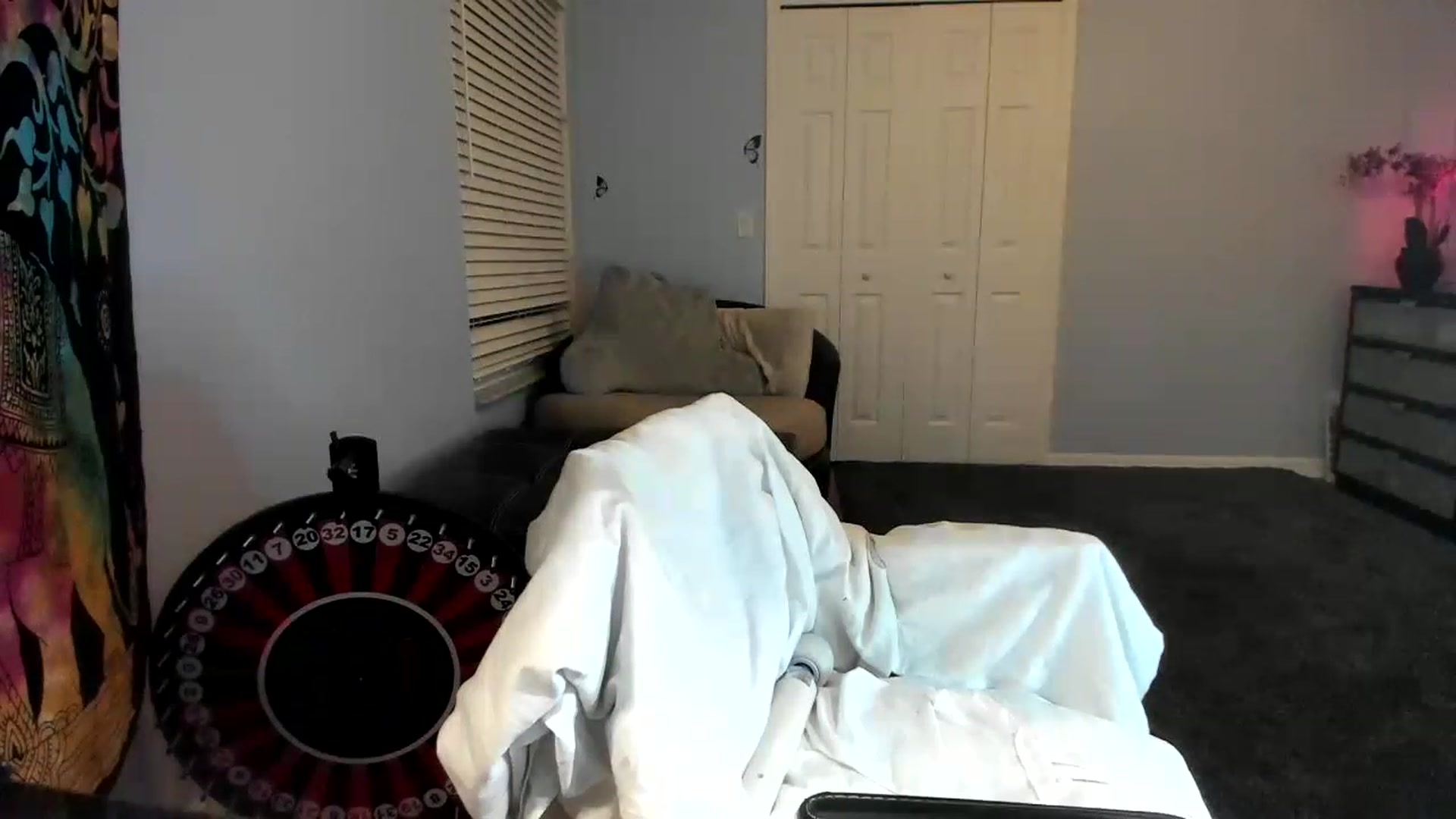 Gallery image thumbnail from Downloads's myfreecams stream on, 06/06/2023, 05:53 image 16 of 20