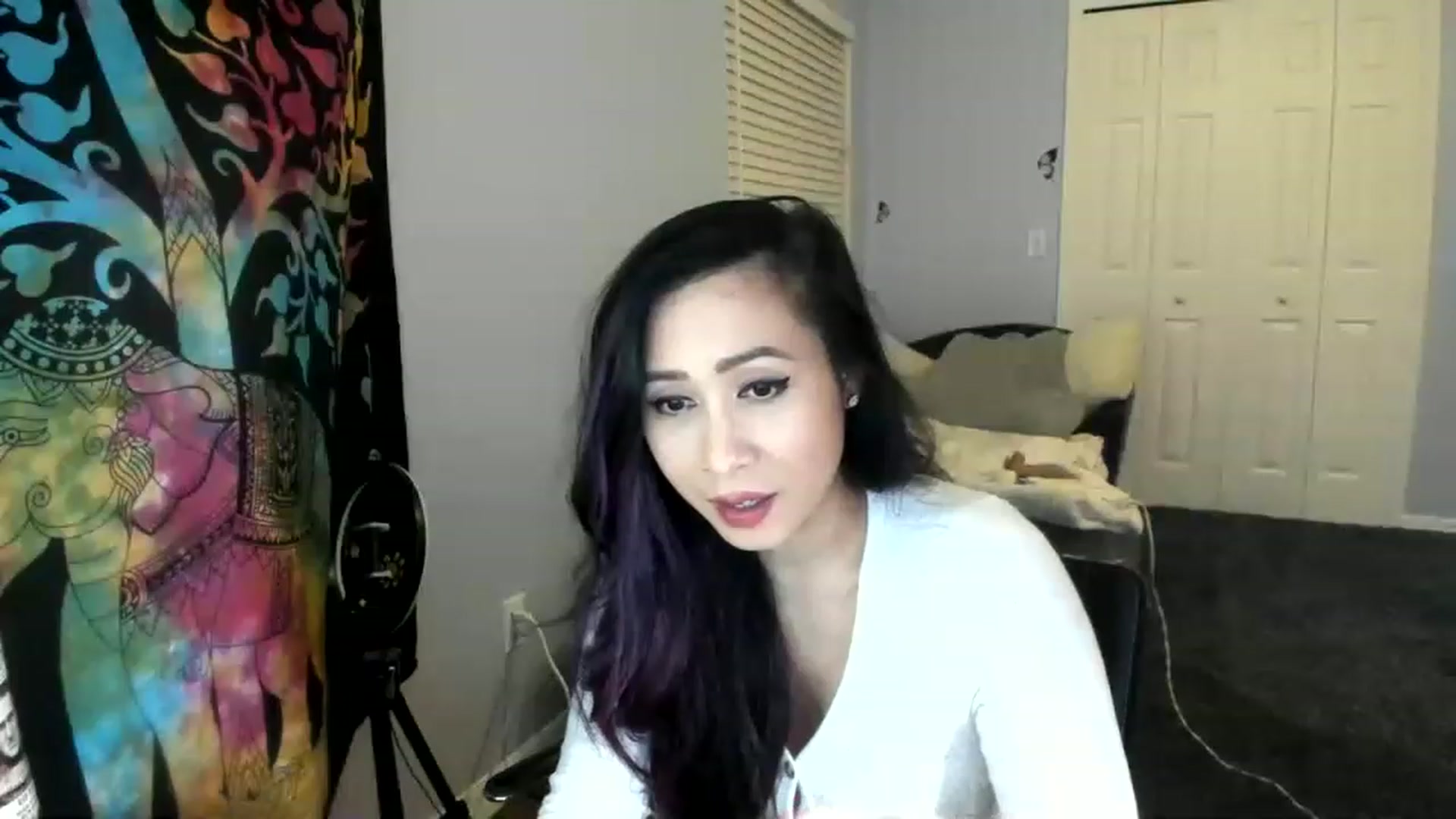 Gallery image thumbnail from Downloads's myfreecams stream on, 06/25/2023, 08:41 image 2 of 20