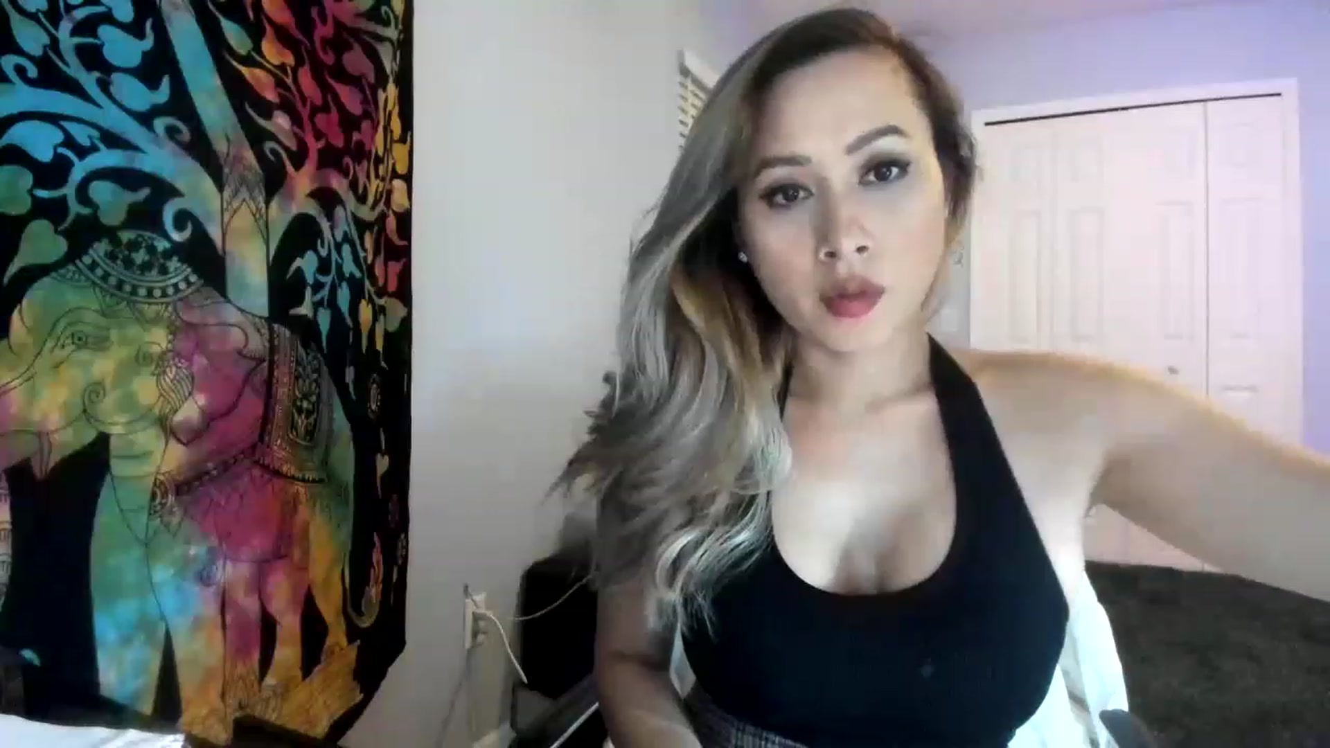 Gallery image thumbnail from Downloads's myfreecams stream on, 07/02/2023, 08:31 image 10 of 20