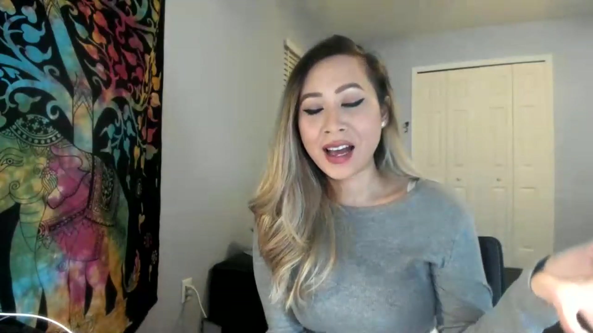 Gallery image thumbnail from Downloads's myfreecams stream on, 07/03/2023, 05:56 image 7 of 20