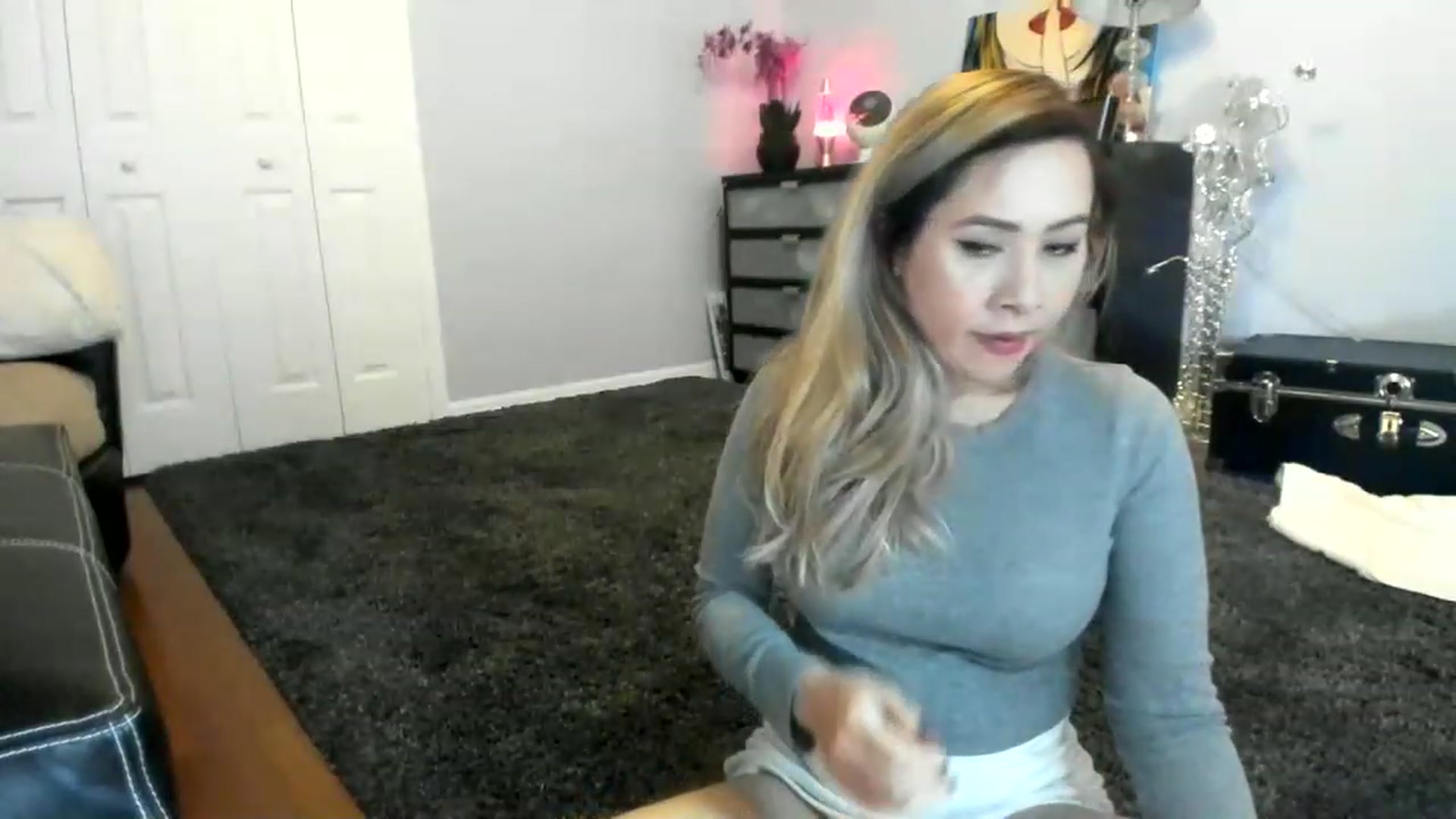 Gallery image thumbnail from Downloads's myfreecams stream on, 07/03/2023, 05:56 image 11 of 20