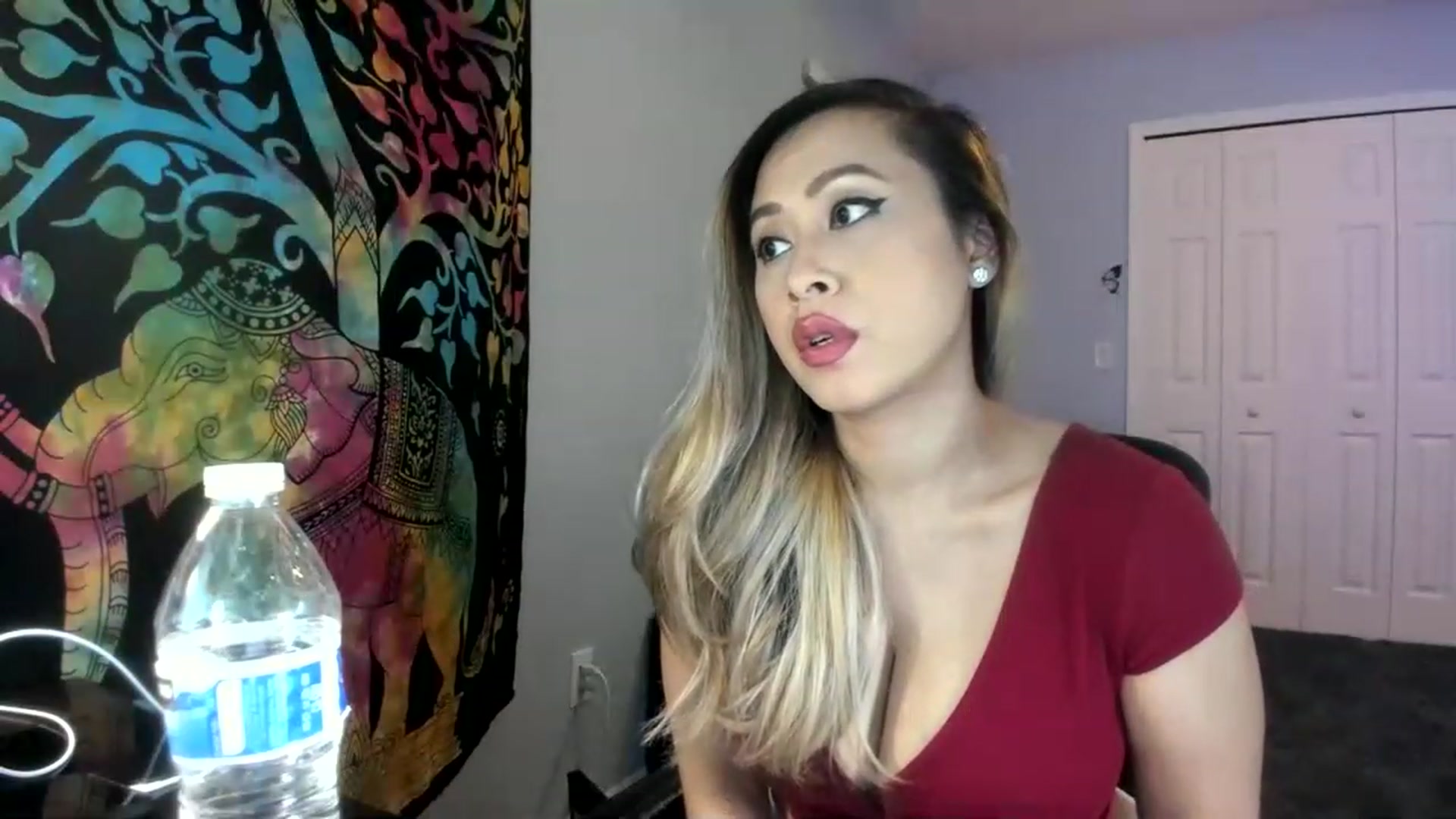 Gallery image thumbnail from Downloads's myfreecams stream on, 07/03/2023, 07:57 image 18 of 20