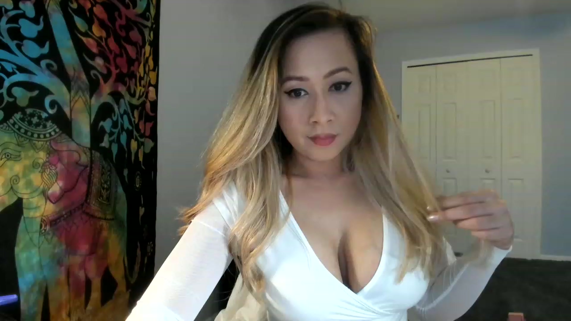Gallery image thumbnail from Downloads's myfreecams stream on, 07/12/2023, 05:41 image 17 of 20