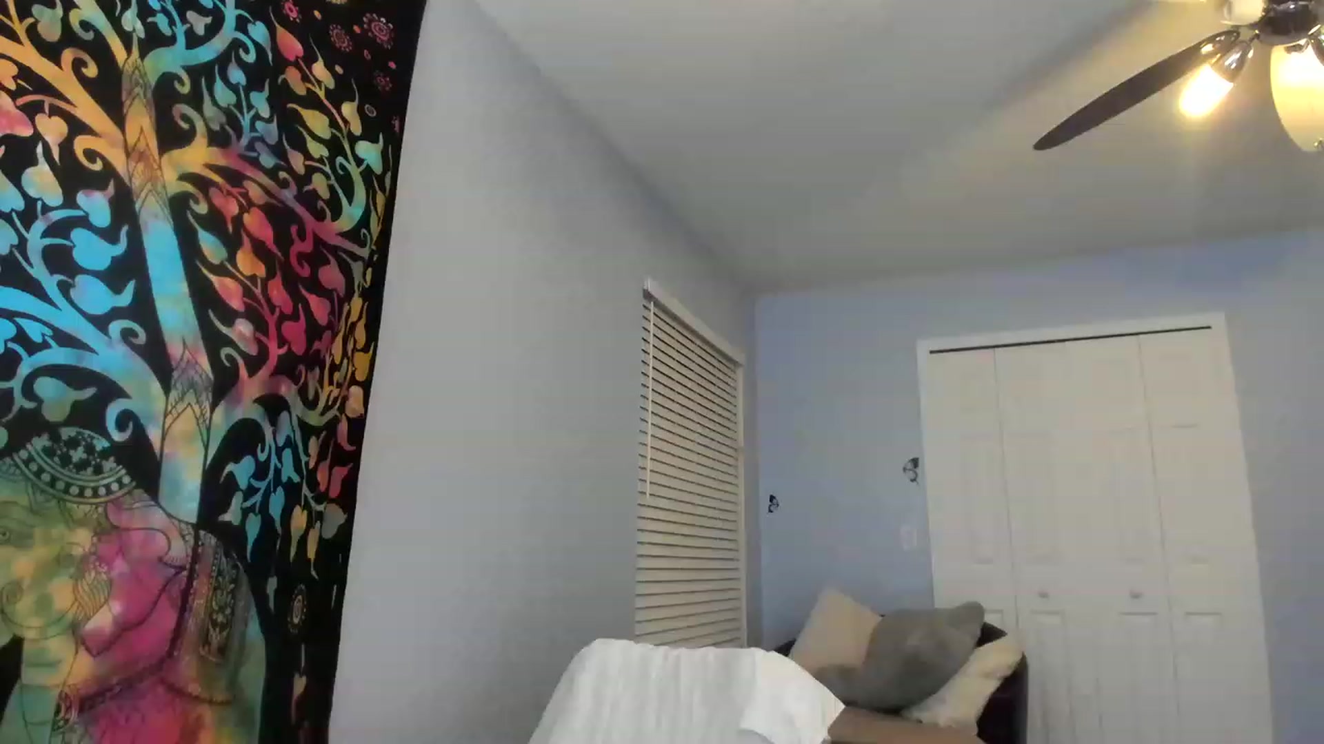 Gallery image thumbnail from Downloads's myfreecams stream on, 07/12/2023, 05:41 image 19 of 20