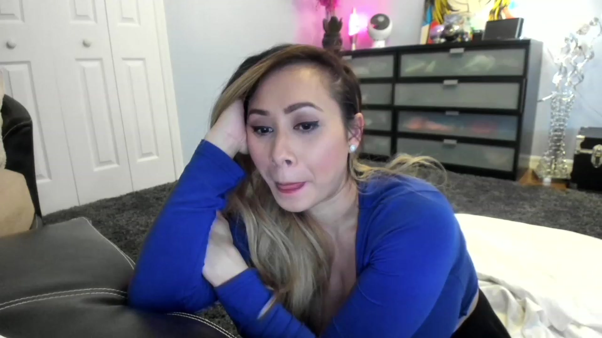 Gallery image thumbnail from Downloads's myfreecams stream on, 07/24/2023, 07:42 image 20 of 20