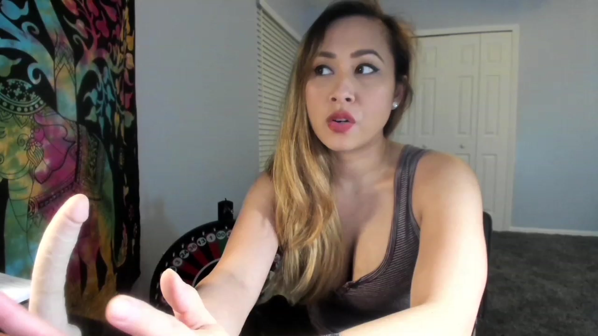 Gallery image thumbnail from Downloads's myfreecams stream on, 07/25/2023, 06:04 image 2 of 20