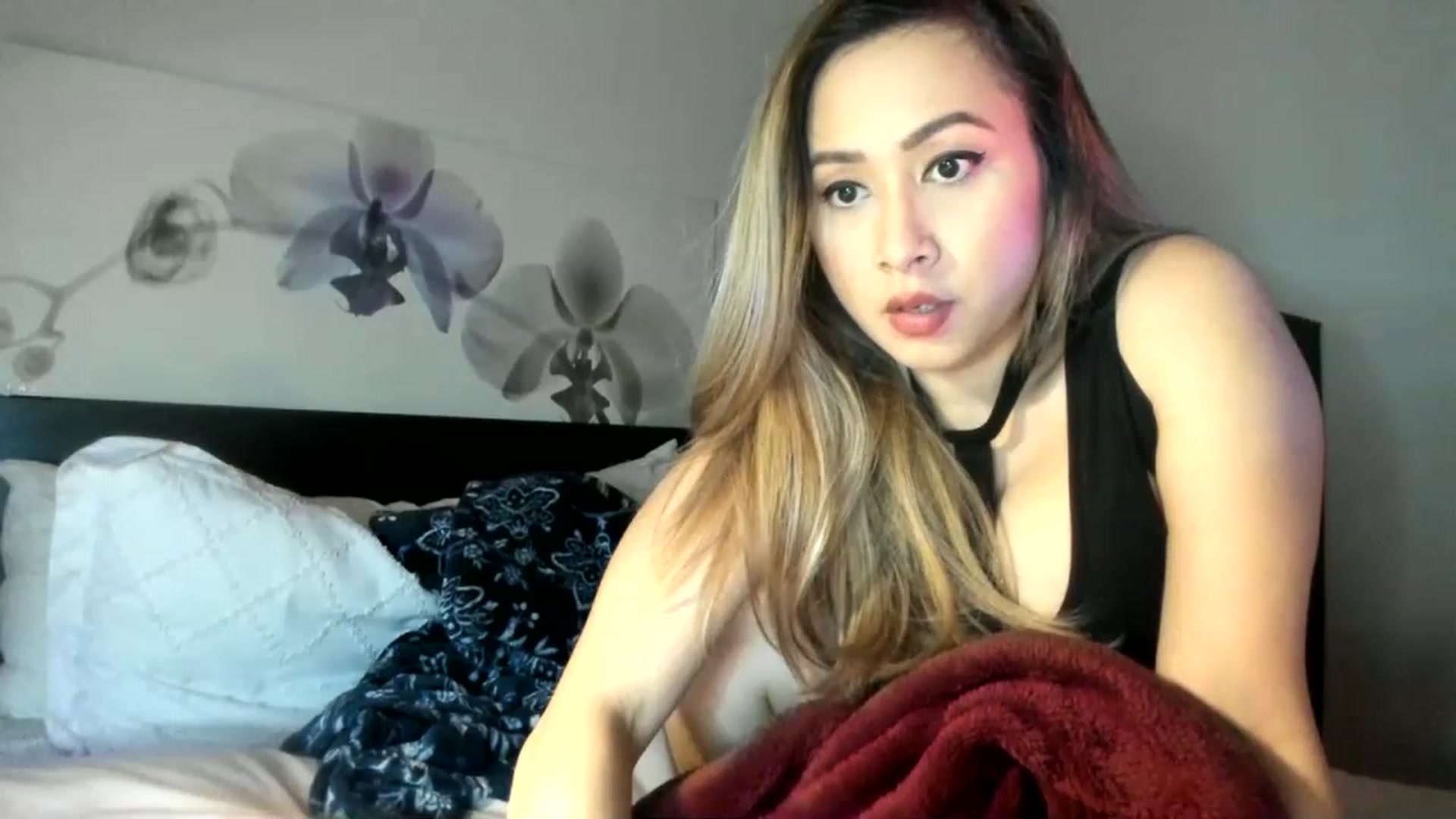 Gallery image thumbnail from Downloads's myfreecams stream on, 07/31/2023, 05:44 image 16 of 20
