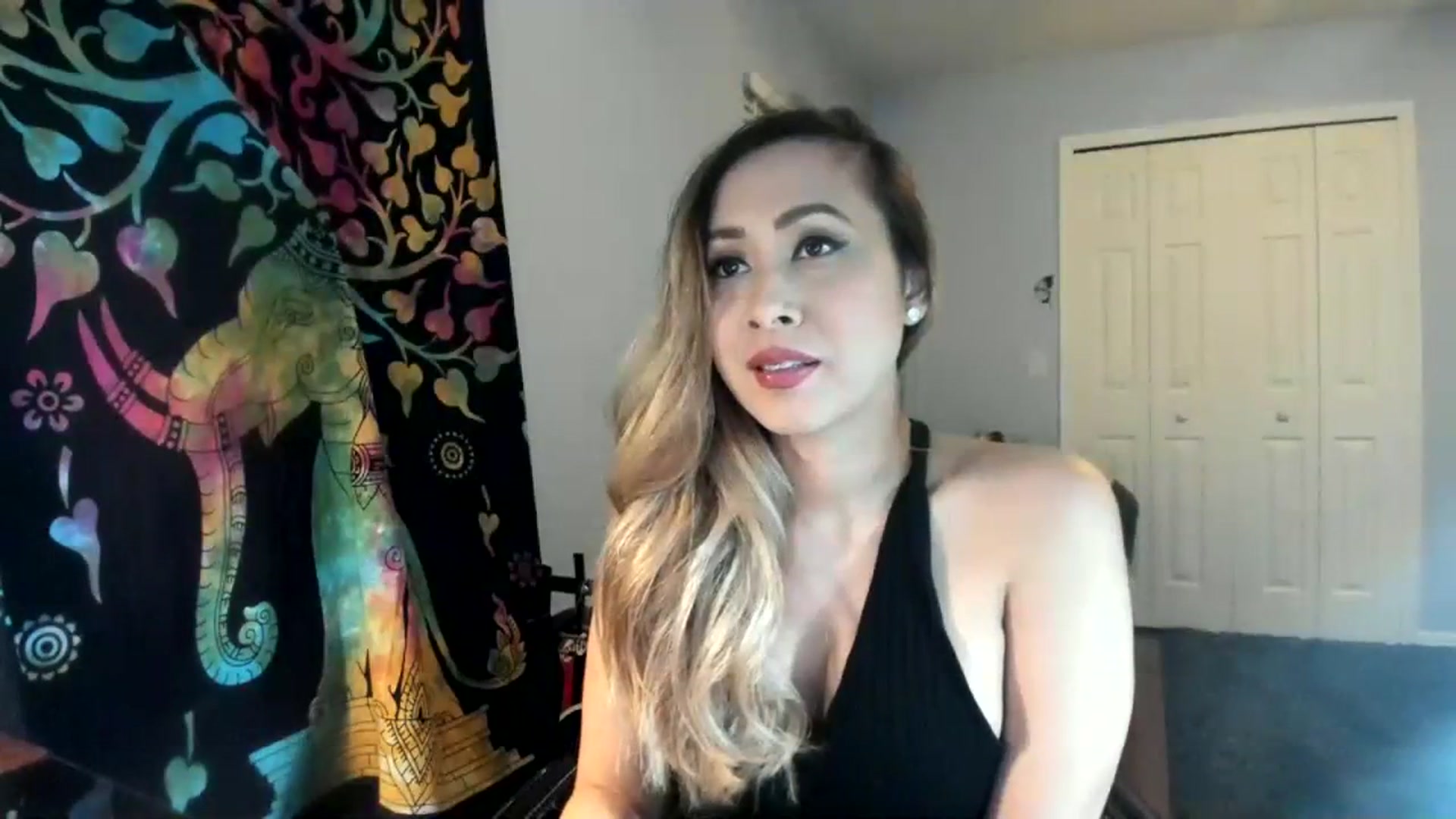 Gallery image thumbnail from Downloads's myfreecams stream on, 08/06/2023, 06:02 image 2 of 20