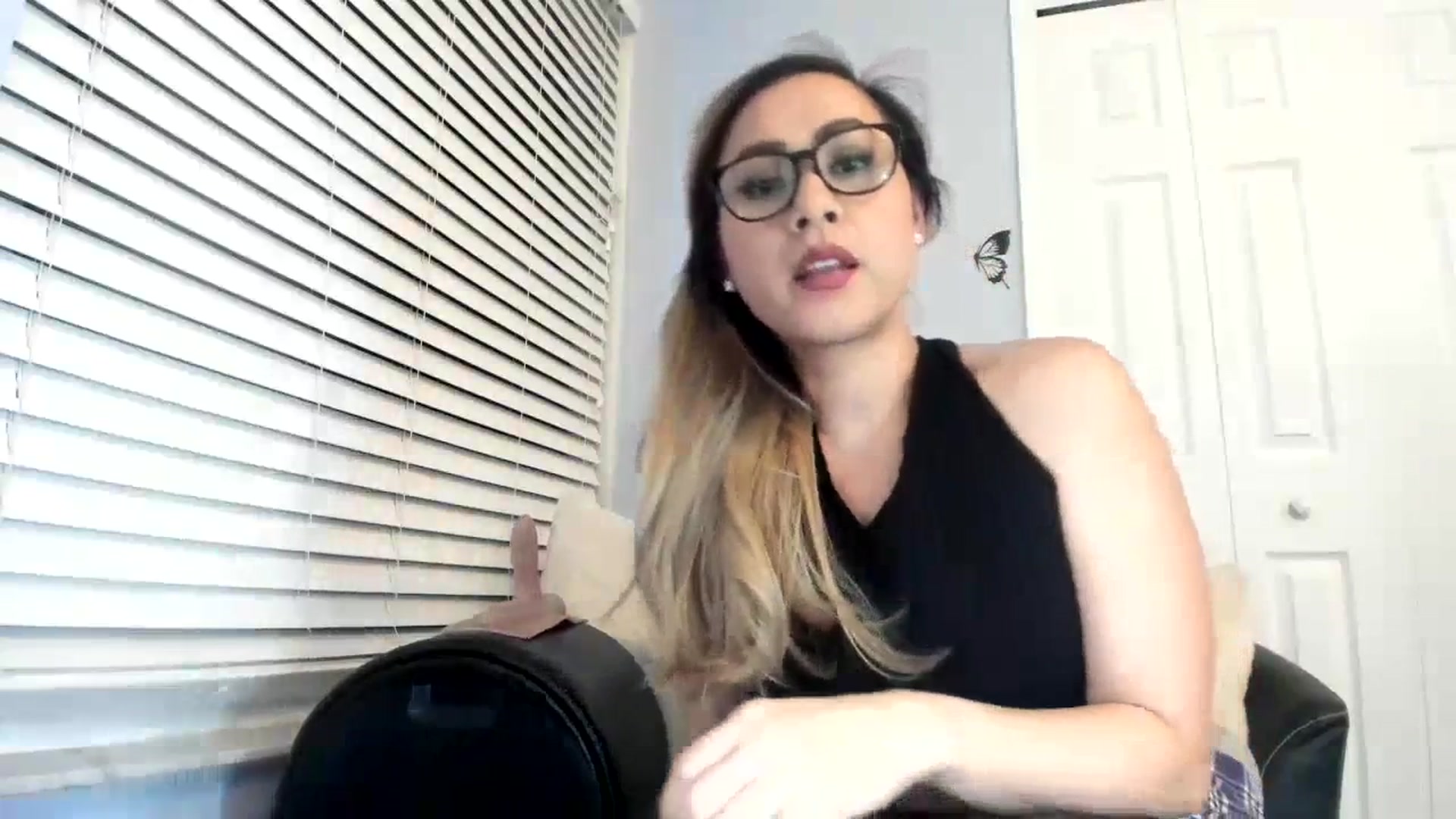 Gallery image thumbnail from Downloads's myfreecams stream on, 08/06/2023, 06:02 image 17 of 20