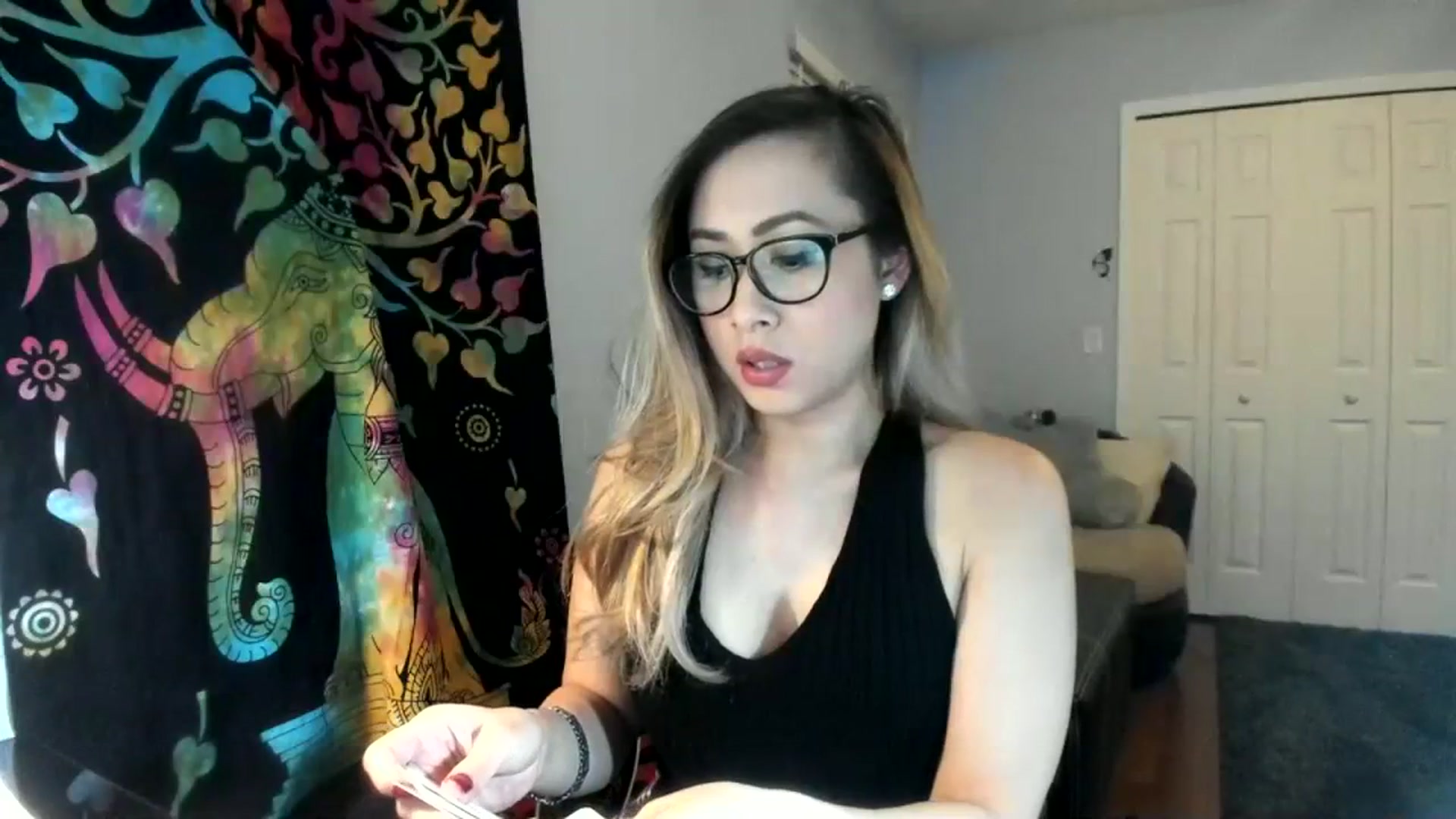 Gallery image thumbnail from Downloads's myfreecams stream on, 08/06/2023, 06:02 image 10 of 20