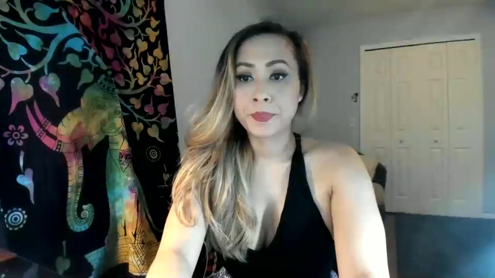 Gallery image thumbnail from Downloads's myfreecams stream on, 08/06/2023, 06:02 image 4 of 20