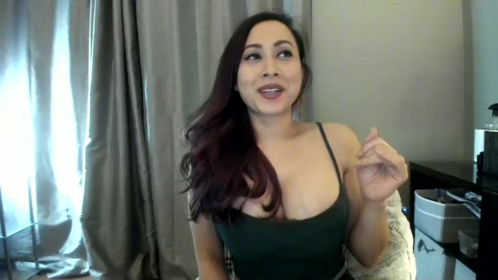Gallery image thumbnail from Downloads's myfreecams stream on, 08/15/2023, 04:24 image 16 of 20