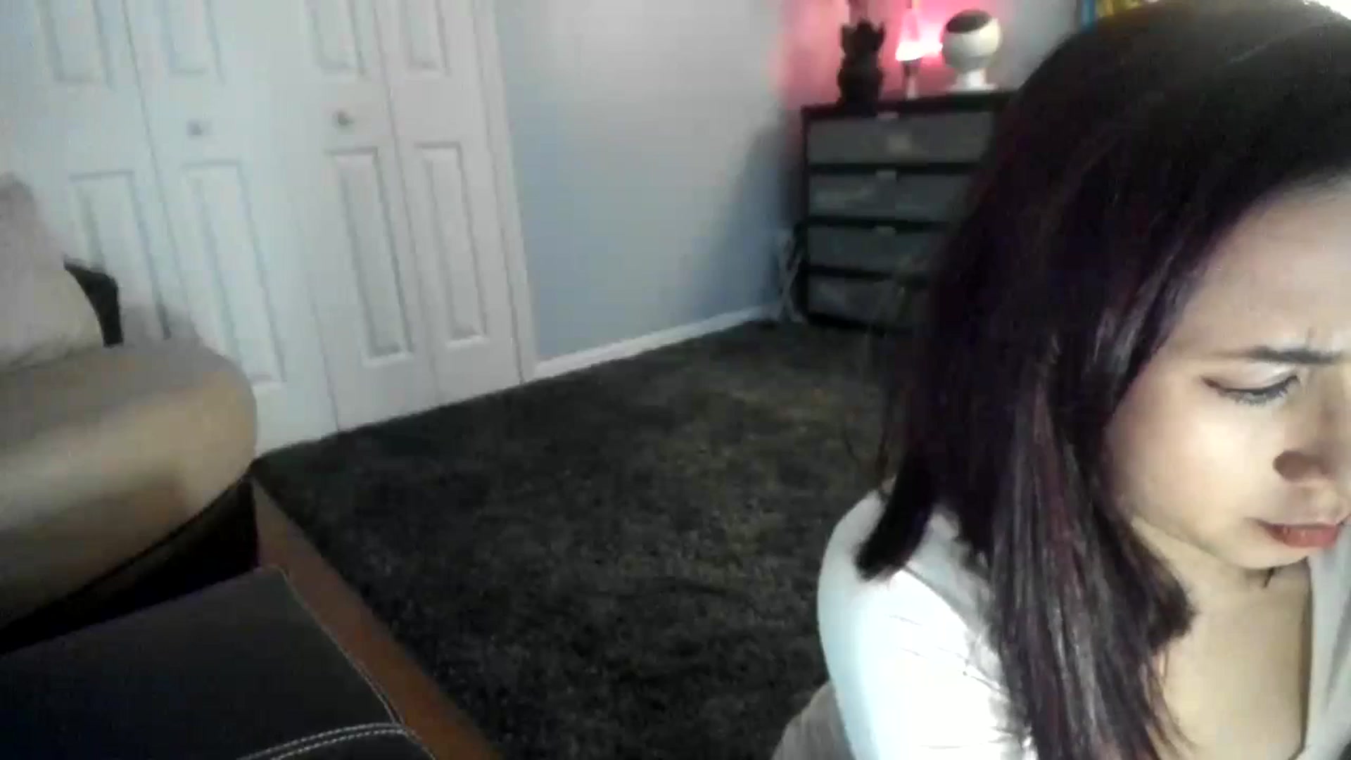 Gallery image thumbnail from Downloads's myfreecams stream on, 08/30/2023, 05:50 image 1 of 20