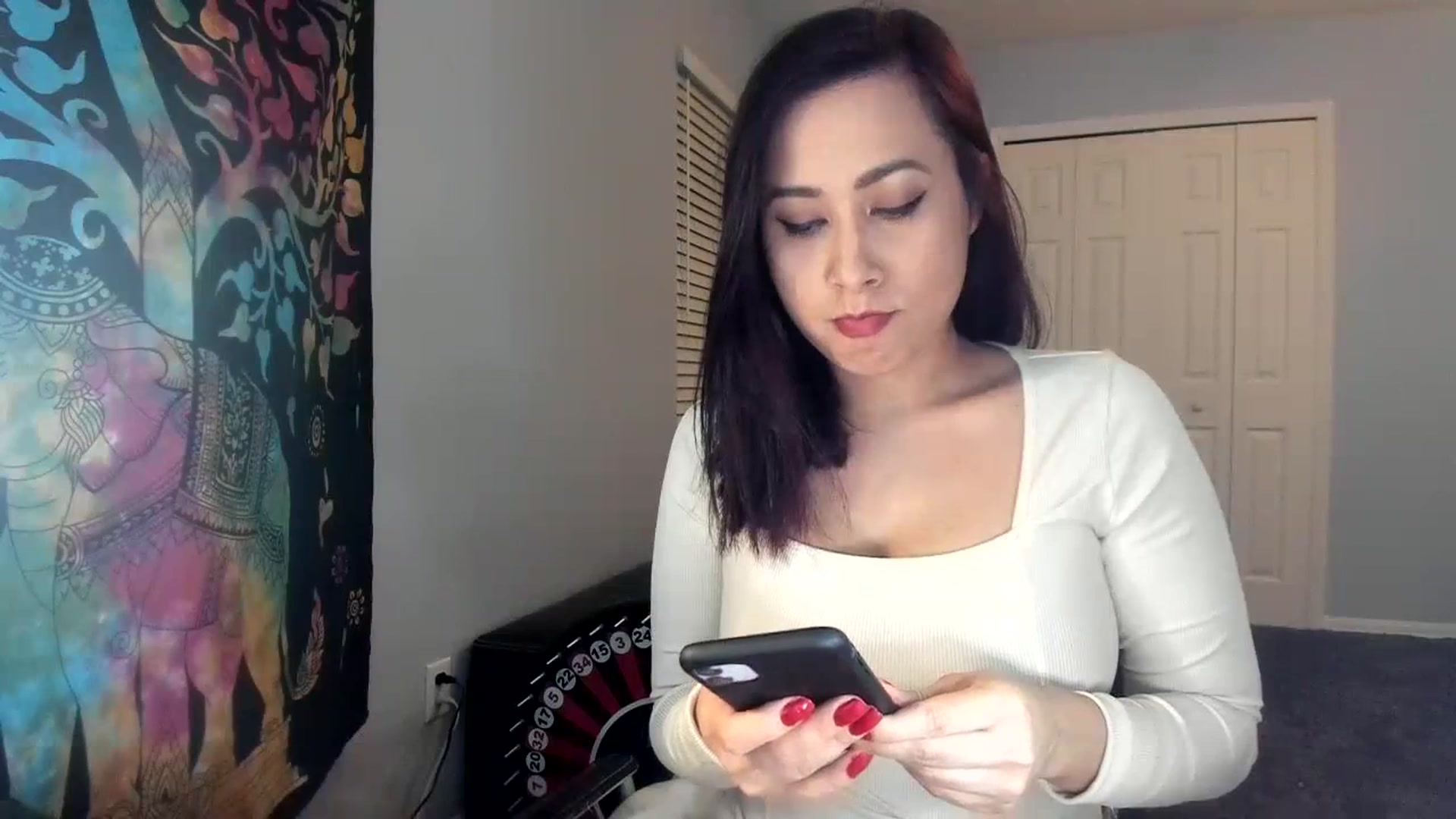 Gallery image thumbnail from Downloads's myfreecams stream on, 08/30/2023, 05:50 image 17 of 20