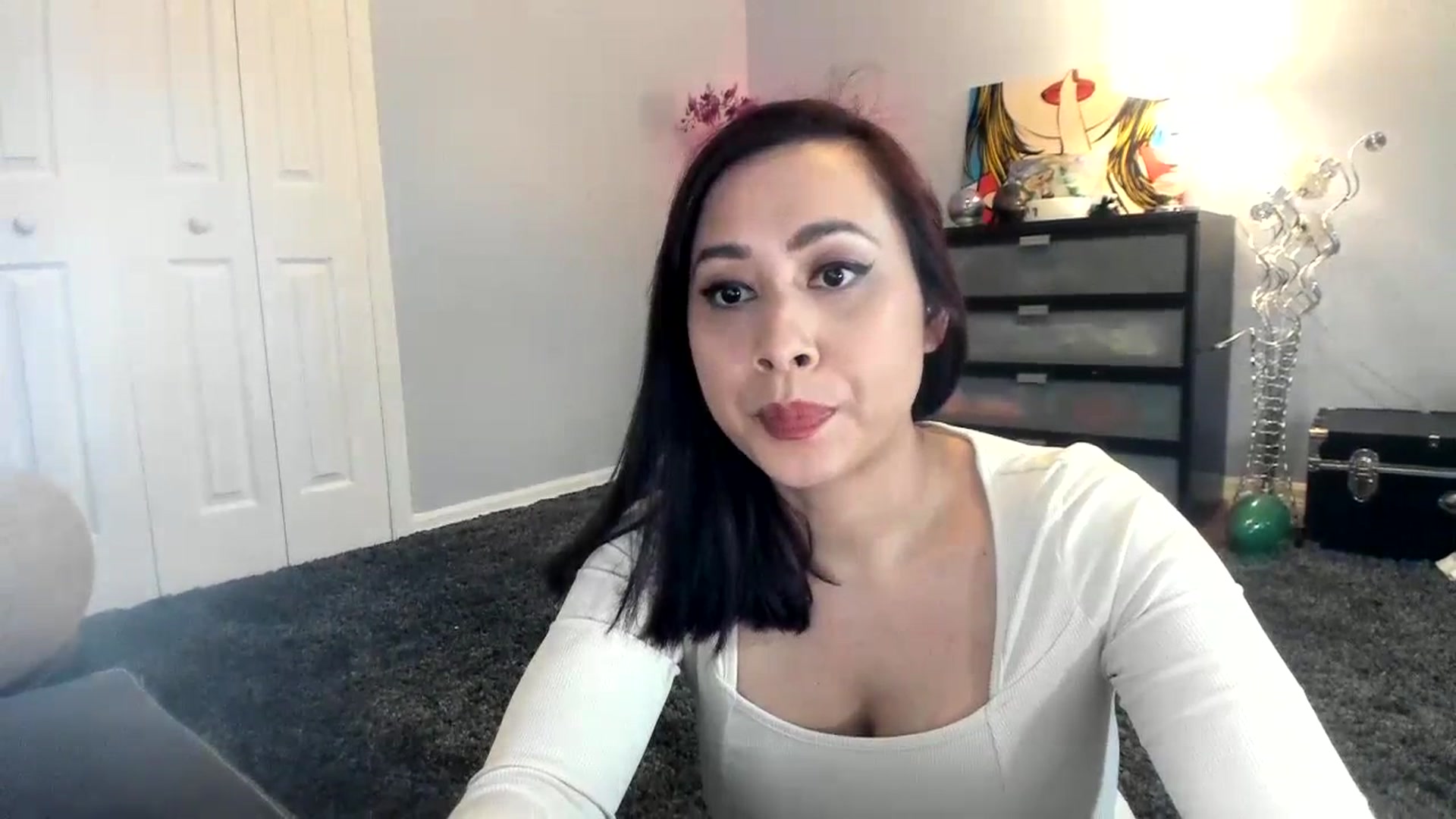 Gallery image thumbnail from Downloads's myfreecams stream on, 08/30/2023, 05:50 image 14 of 20