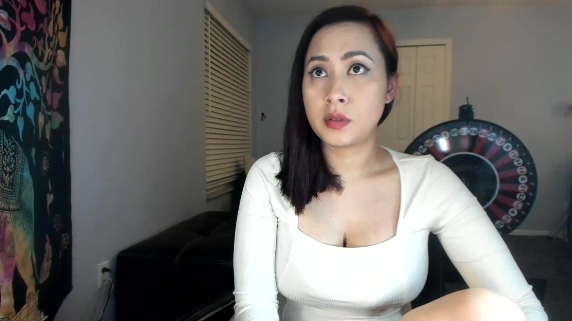 Gallery image thumbnail from Downloads's myfreecams stream on, 08/30/2023, 07:16 image 8 of 20