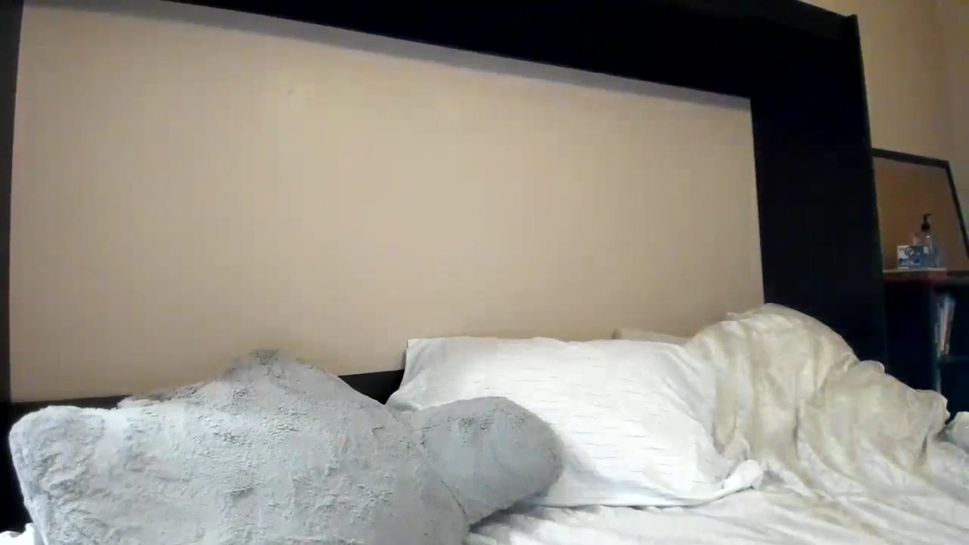 Gallery image thumbnail from Downloads's myfreecams stream on, 10/06/2023, 06:48 image 9 of 20