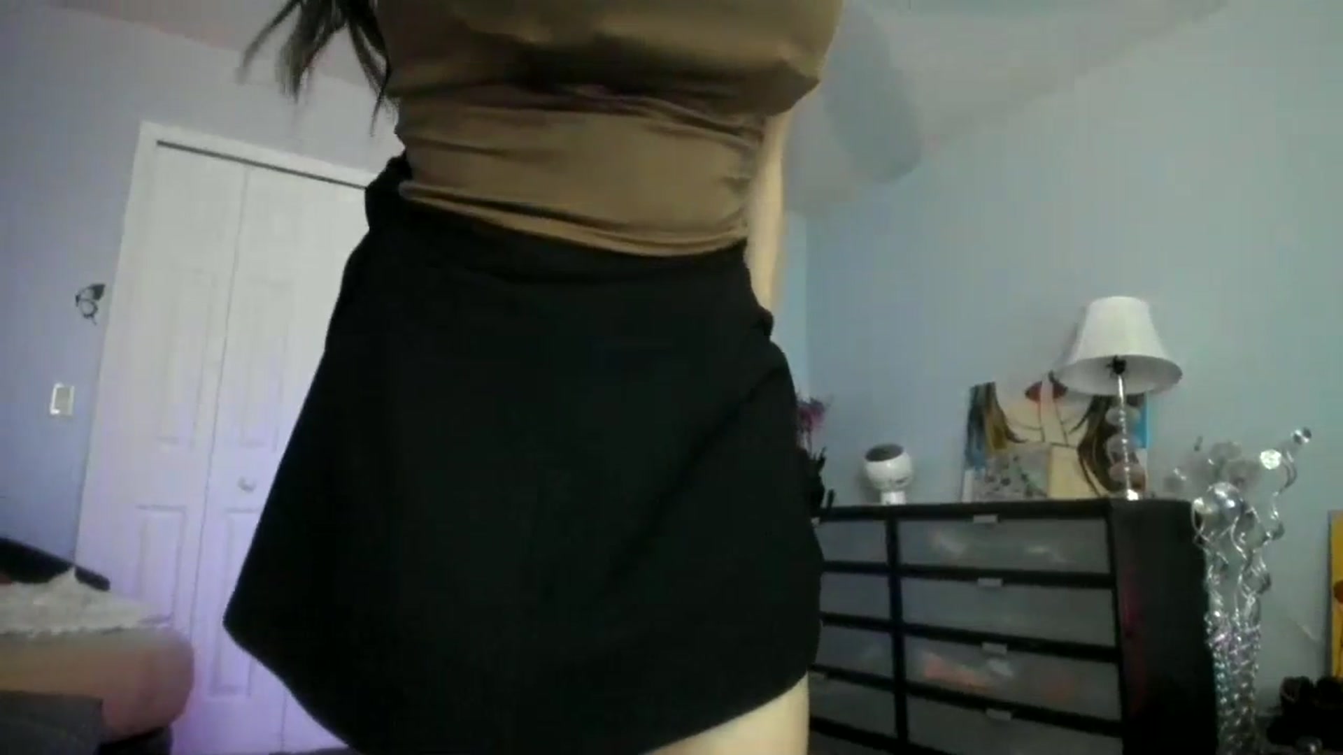 Gallery image thumbnail from Downloads's myfreecams stream on, 11/17/2023, 08:14 image 8 of 20