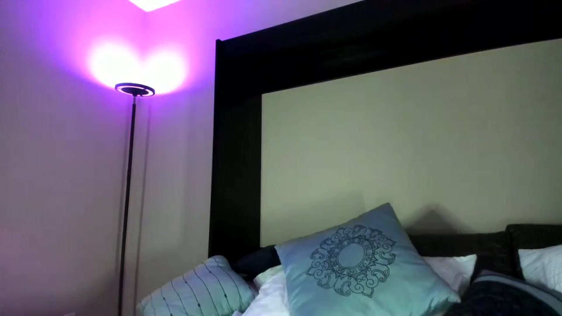 Gallery image thumbnail from Downloads's myfreecams stream on, 11/17/2023, 08:46 image 4 of 20