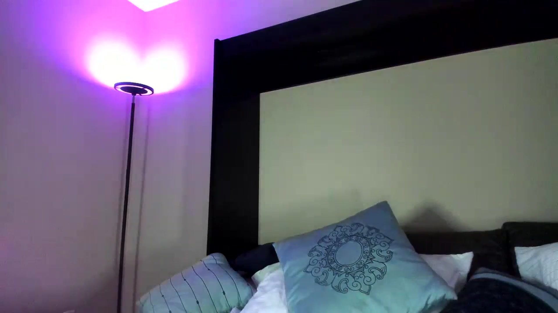 Gallery image thumbnail from Downloads's myfreecams stream on, 11/17/2023, 08:46 image 3 of 20