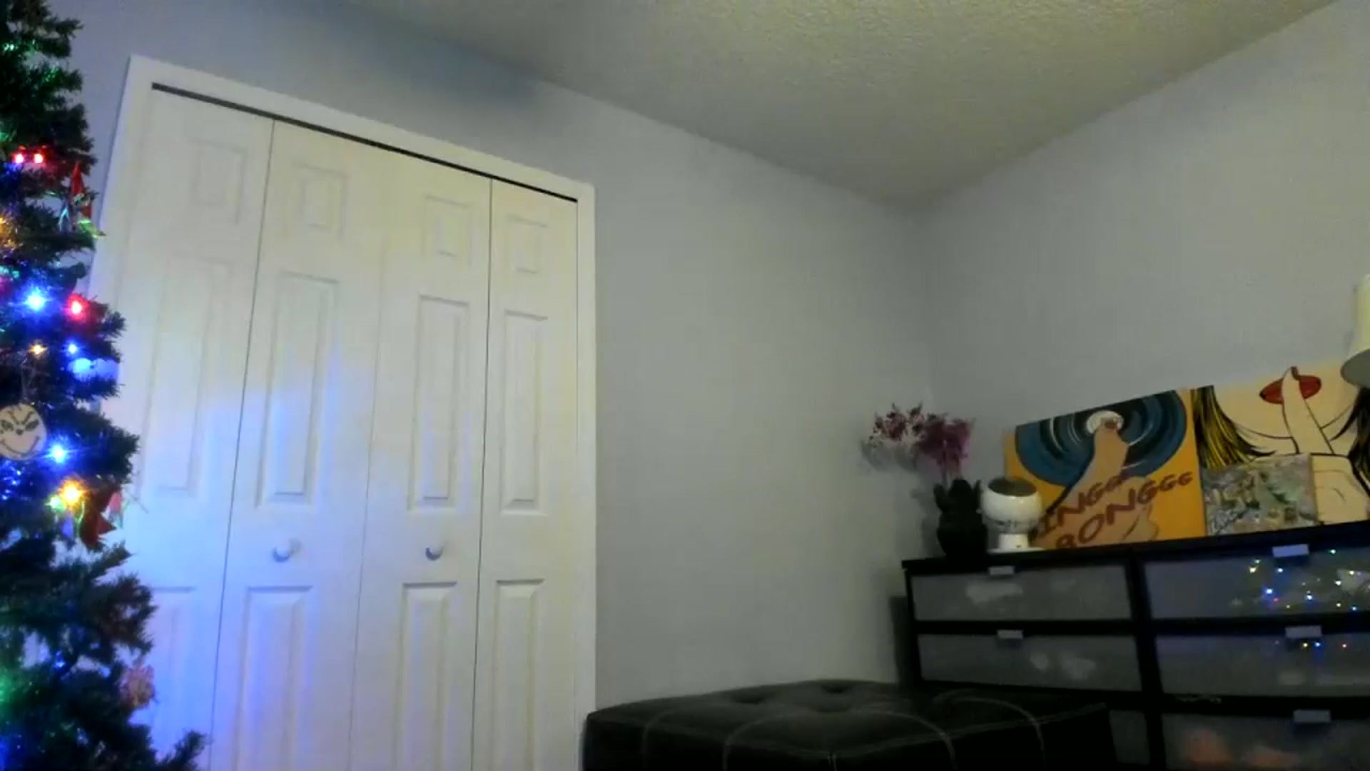 Gallery image thumbnail from Downloads's myfreecams stream on, 12/21/2023, 08:32 image 12 of 20