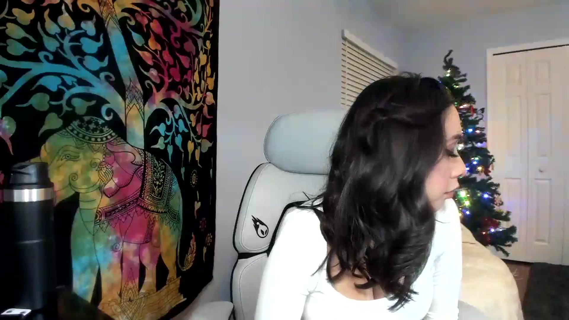 Gallery image thumbnail from Downloads's myfreecams stream on, 01/12/2024, 07:32 image 5 of 20