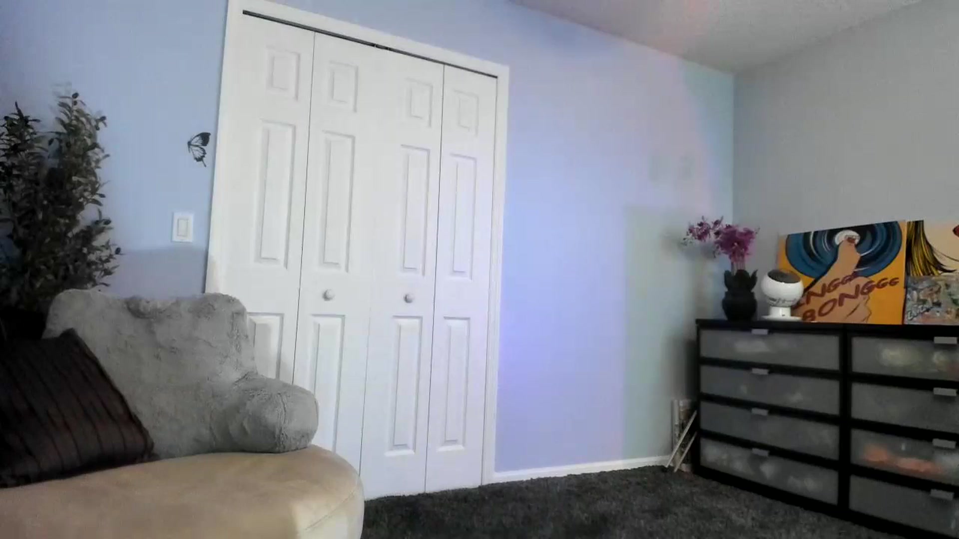 Gallery image thumbnail from Downloads's myfreecams stream on, 02/16/2024, 07:57 image 1 of 20